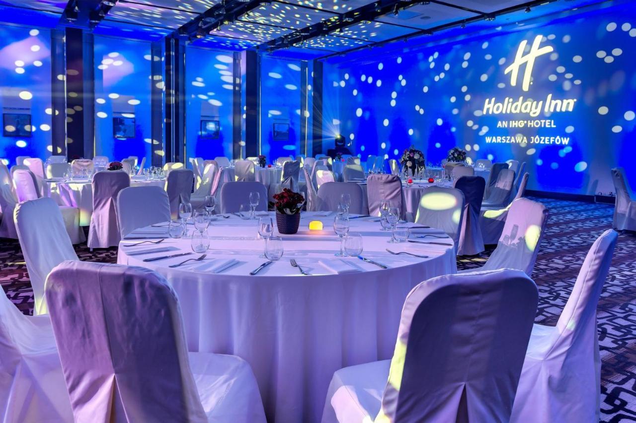 Holiday Inn Resort Warsaw Jozefow By Ihg Bagian luar foto