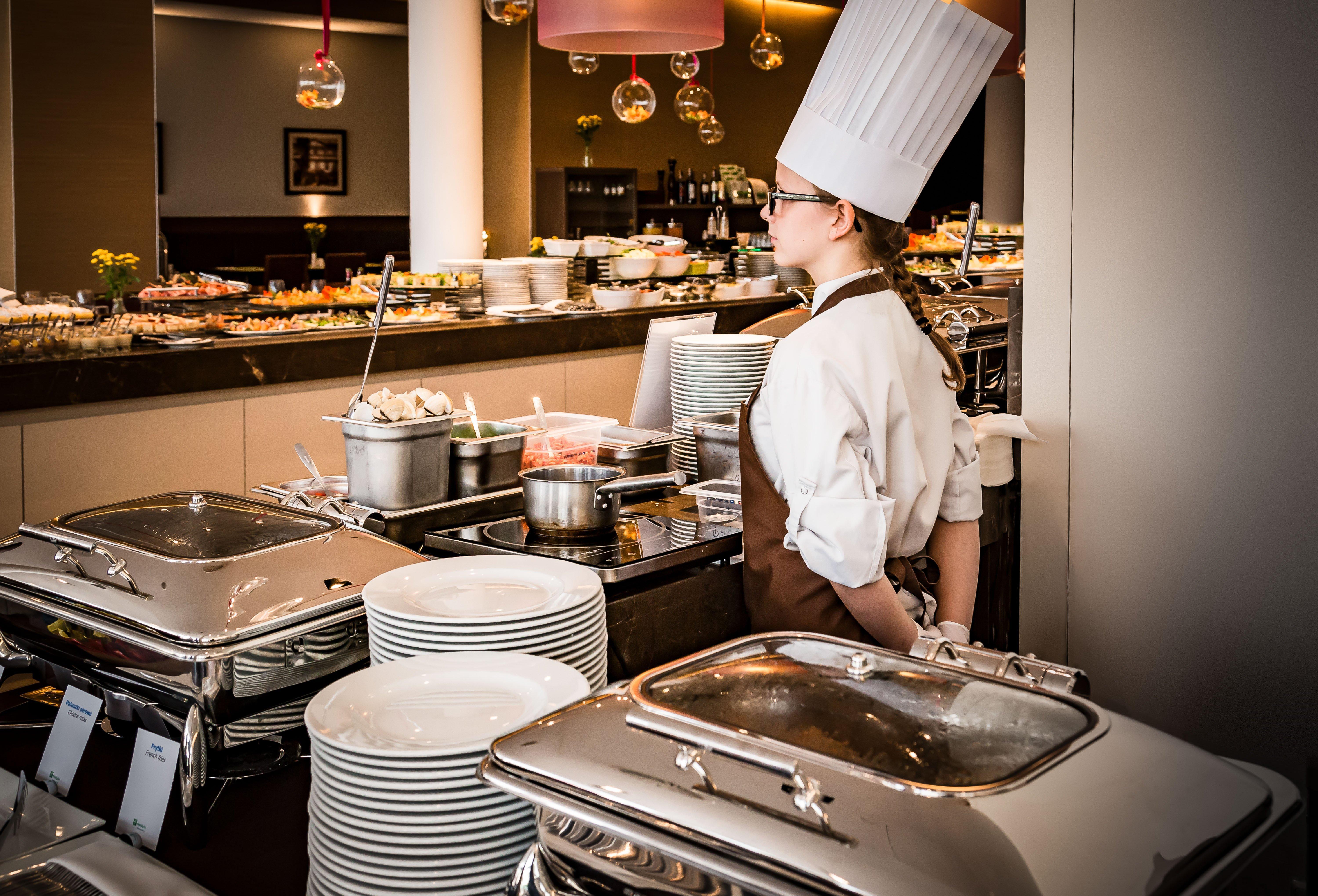 Holiday Inn Resort Warsaw Jozefow By Ihg Bagian luar foto