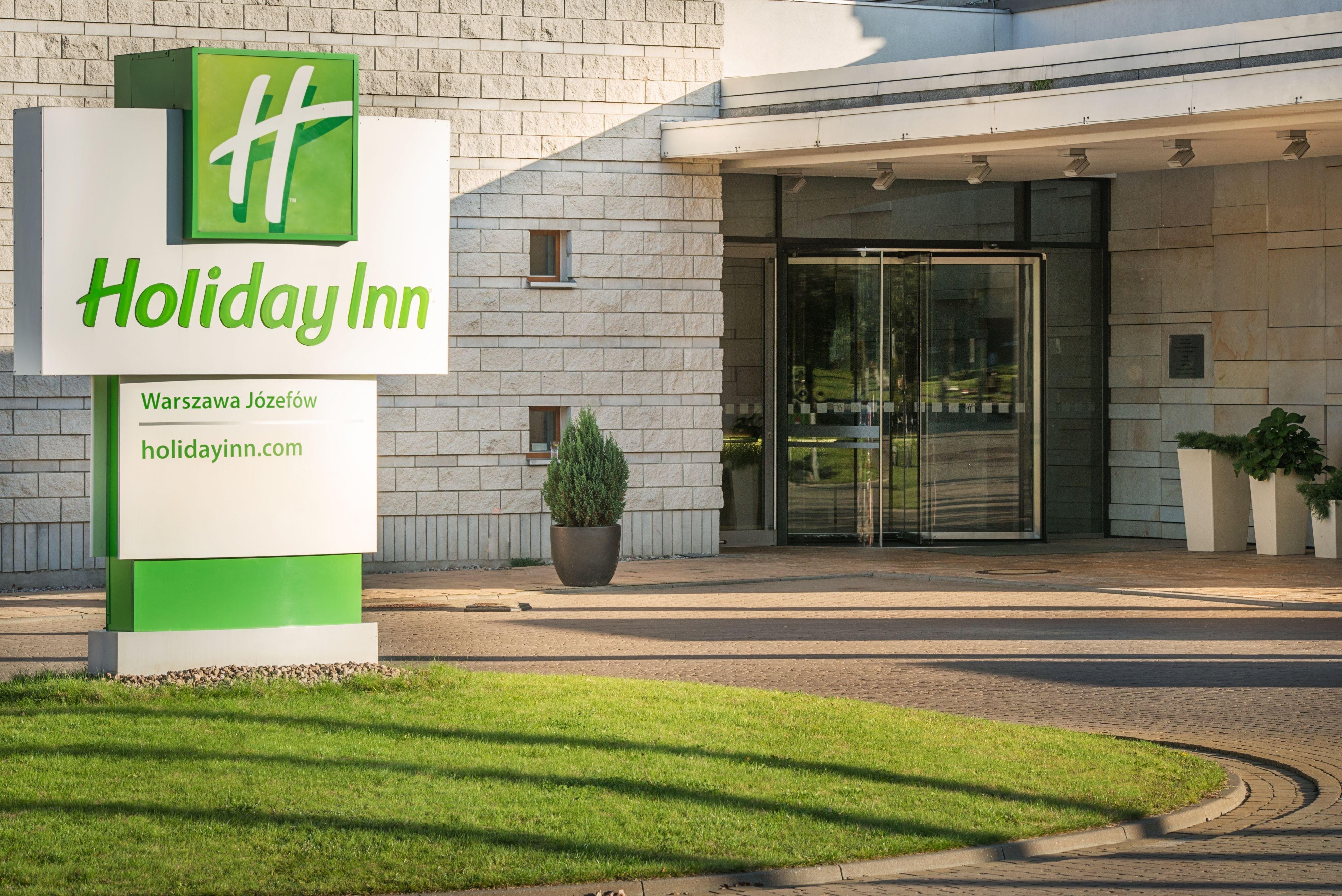 Holiday Inn Resort Warsaw Jozefow By Ihg Bagian luar foto